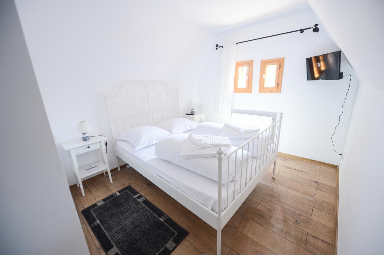 Appartement Casa Paulini à Cisnădioara Extérieur photo